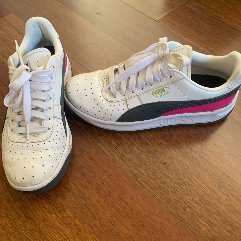 Puma tennis shoes size 8.5